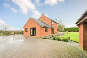 Photo 29- click for photo gallery